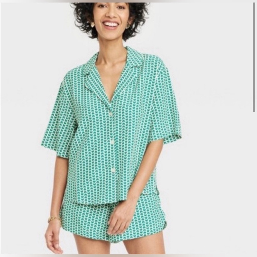 Green Patterned Button-Up Shirt & Matching Shorts